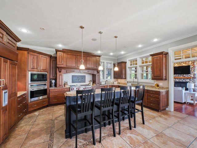 11825 Russell Ridge Drive, Williamsburg, MI 49690