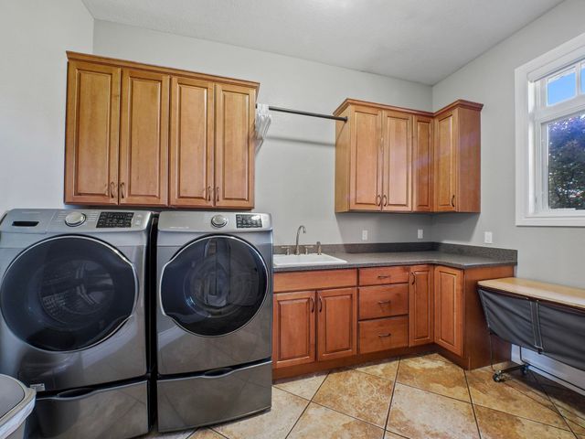 11825 Russell Ridge Drive, Williamsburg, MI 49690