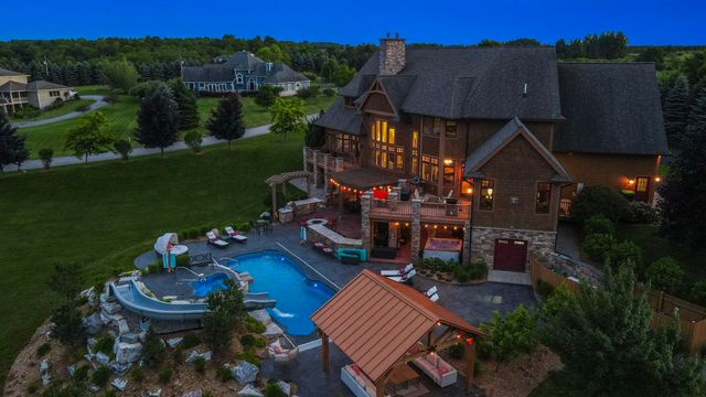 11825 Russell Ridge Drive, Williamsburg, MI 49690