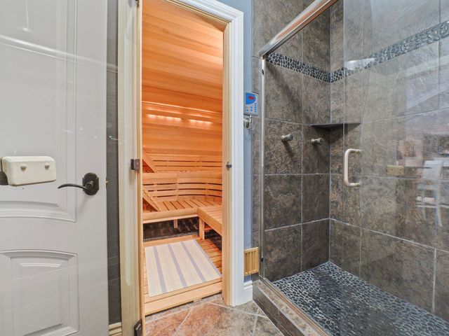 11825 Russell Ridge Drive, Williamsburg, MI 49690