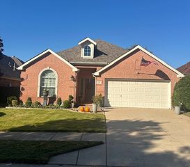 359 Wrangler Drive, Fairview, TX 75069