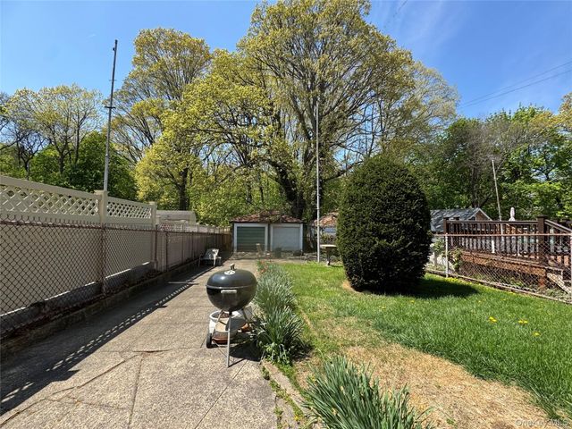 82-72 88th Place, Glendale, NY 11385