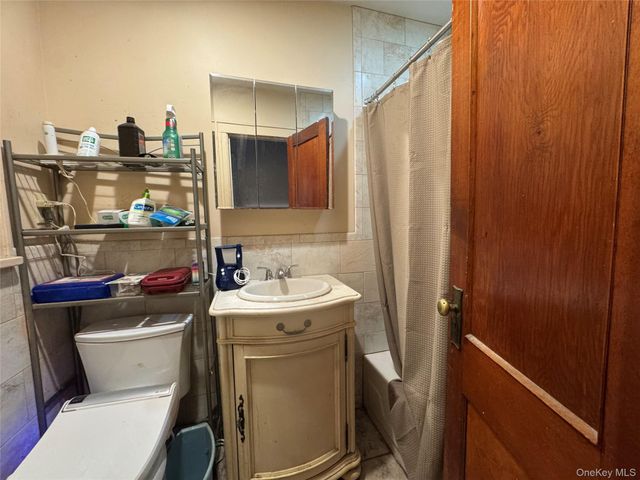 82-72 88th Place, Glendale, NY 11385