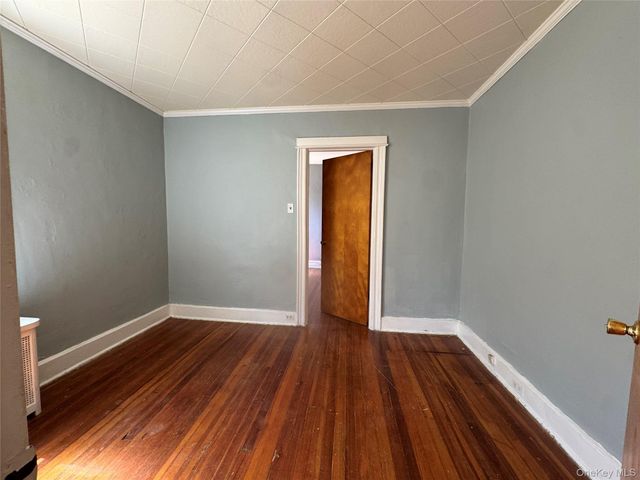 82-72 88th Place, Glendale, NY 11385