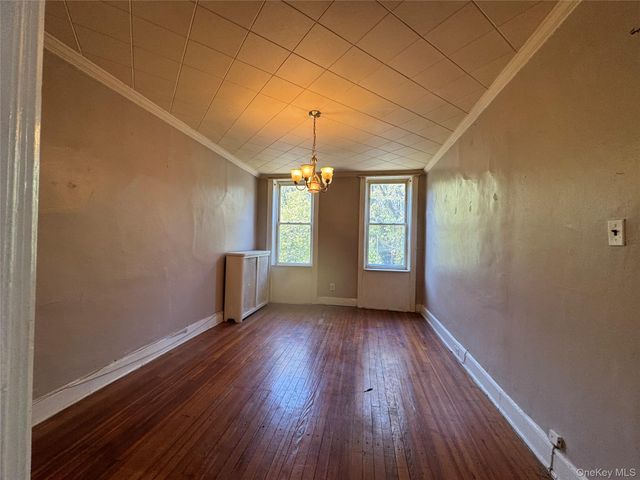 82-72 88th Place, Glendale, NY 11385