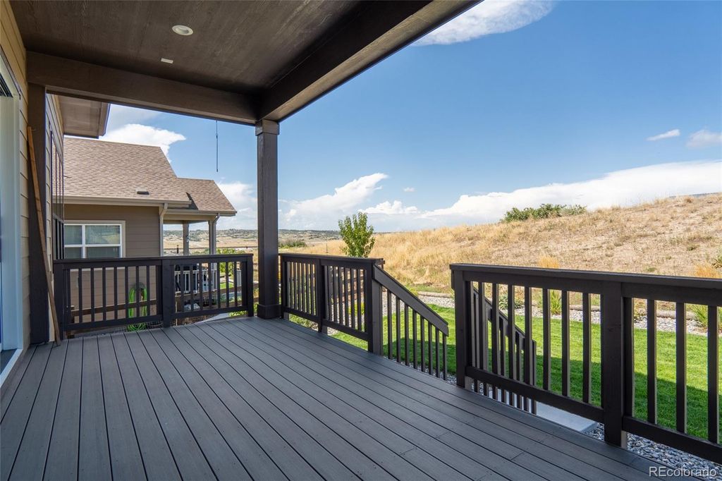 Image 37 of property listing at 140 Leafy Aster Lane, Castle Rock, CO 80104