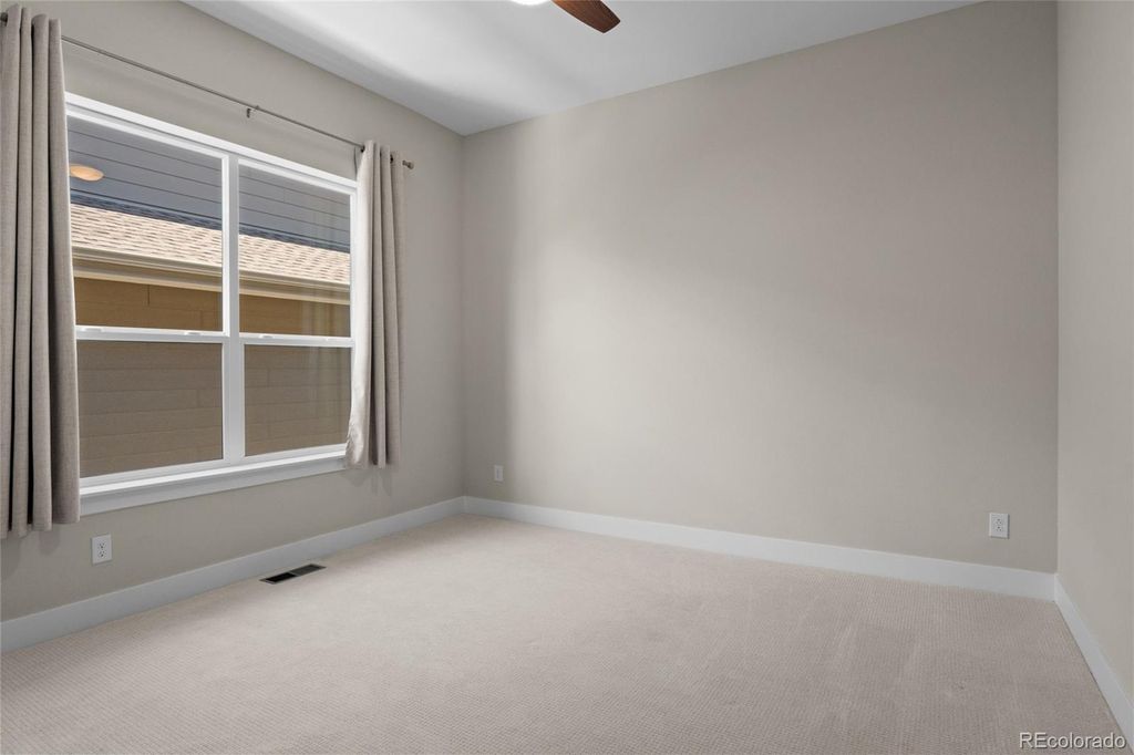 Image 6 of property listing at 140 Leafy Aster Lane, Castle Rock, CO 80104