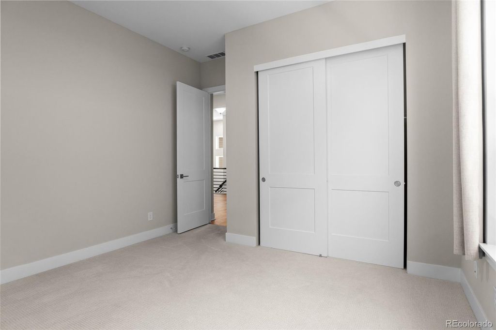 Image 7 of property listing at 140 Leafy Aster Lane, Castle Rock, CO 80104