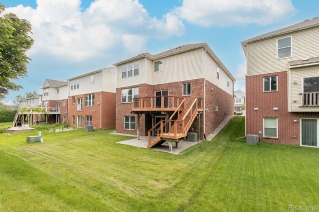 44843 STOCKTON Drive, Novi, MI 48377
