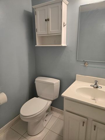 20-30 Daniels St 607, Malden, MA 02148