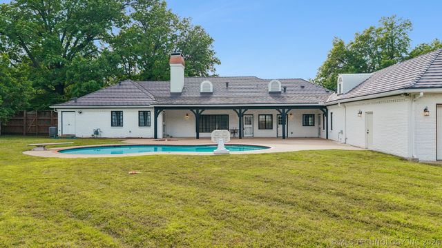 3215 E 61st Street, Tulsa, OK 74136