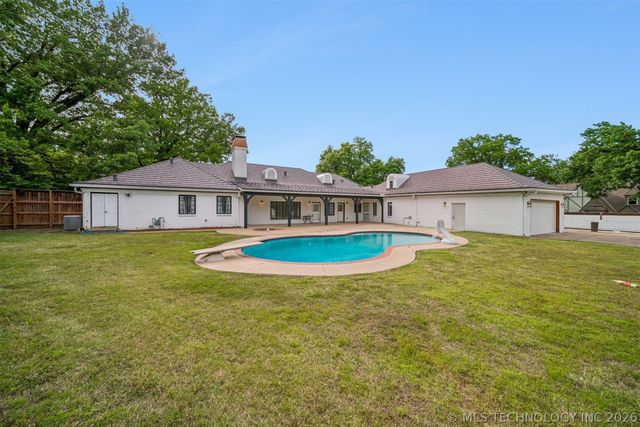 3215 E 61st Street, Tulsa, OK 74136