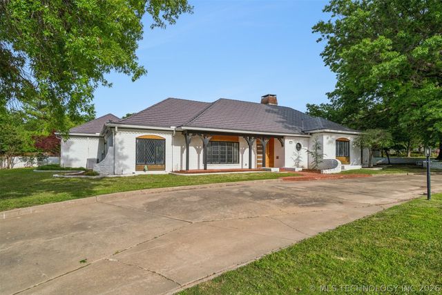 3215 E 61st Street, Tulsa, OK 74136