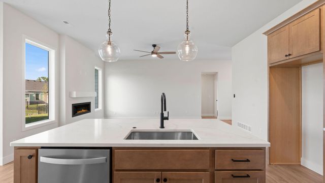 4405 ROYAL COUNTY RD, Columbia, MO 65201