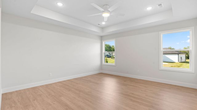 4405 ROYAL COUNTY RD, Columbia, MO 65201