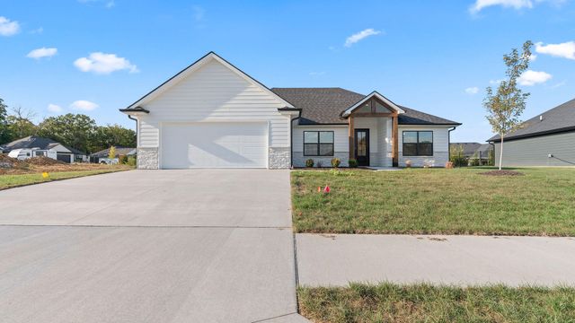 4405 ROYAL COUNTY RD, Columbia, MO 65201