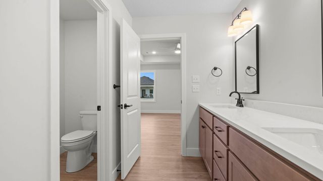 4405 ROYAL COUNTY RD, Columbia, MO 65201