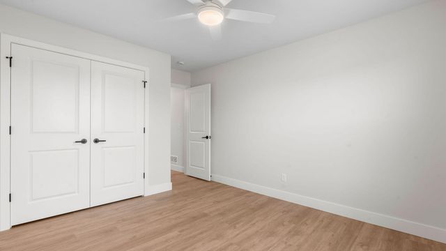 4405 ROYAL COUNTY RD, Columbia, MO 65201