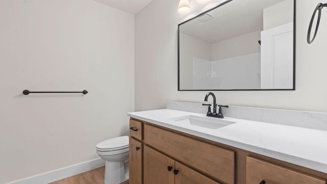 4405 ROYAL COUNTY RD, Columbia, MO 65201