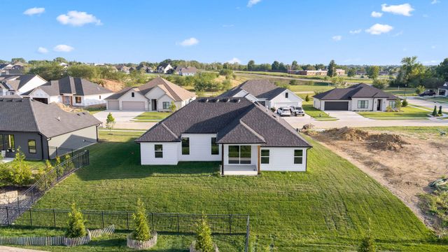 4405 ROYAL COUNTY RD, Columbia, MO 65201