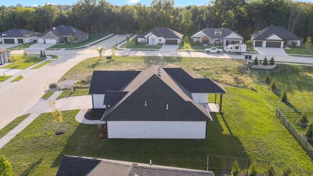 4405 ROYAL COUNTY RD, Columbia, MO 65201