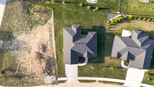 4405 ROYAL COUNTY RD, Columbia, MO 65201