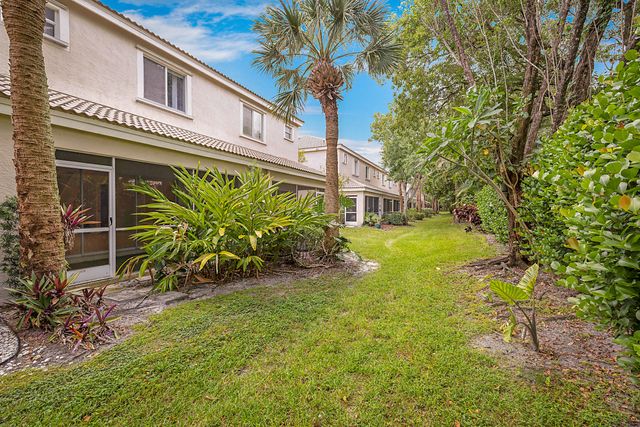 4827 Palmbrooke Circle, West Palm Beach, FL 33417