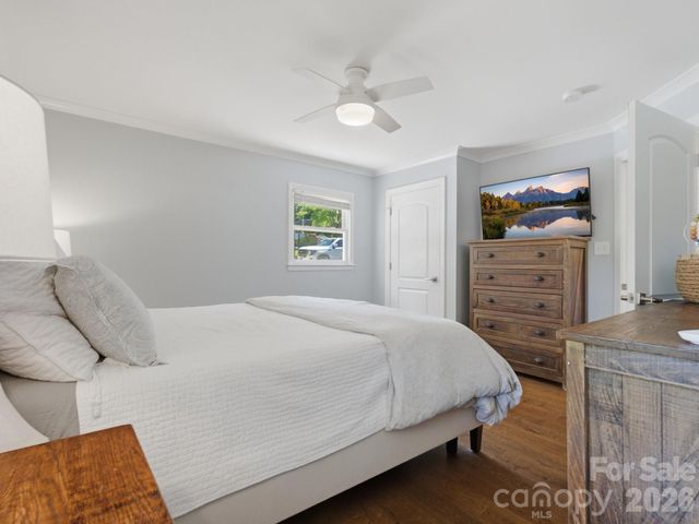 6819 Woodstock Drive, Charlotte, NC 28210