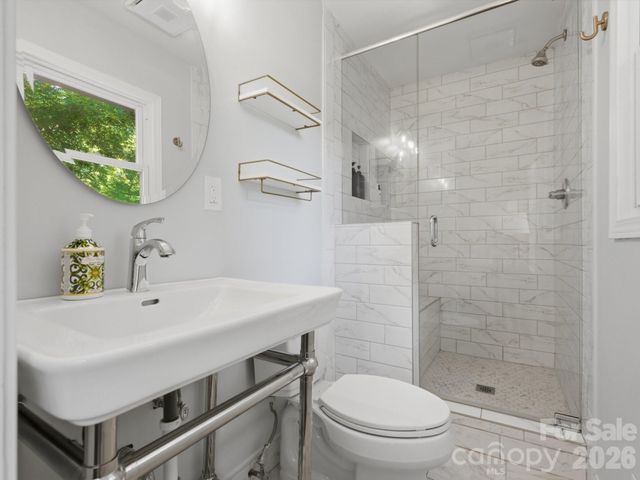 6819 Woodstock Drive, Charlotte, NC 28210