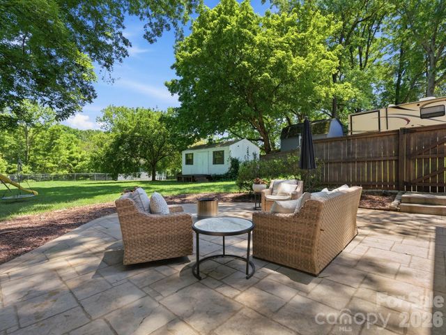 6819 Woodstock Drive, Charlotte, NC 28210