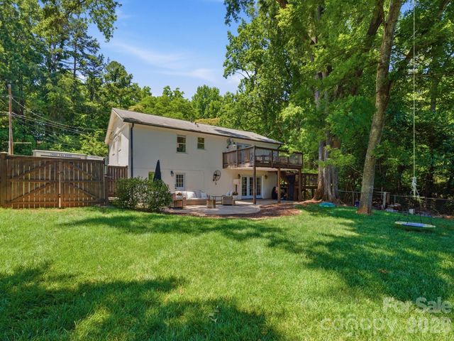6819 Woodstock Drive, Charlotte, NC 28210