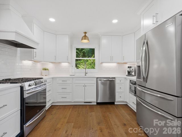 6819 Woodstock Drive, Charlotte, NC 28210