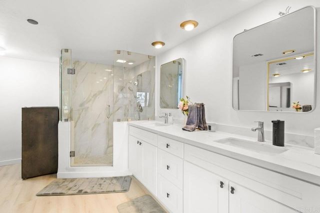 230 W Laurel Street 506, San Diego, CA 92101
