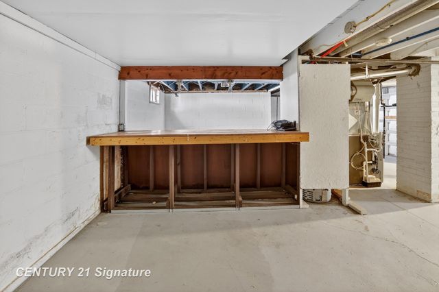 2709 Jefferson Avenue, Midland, MI 48640