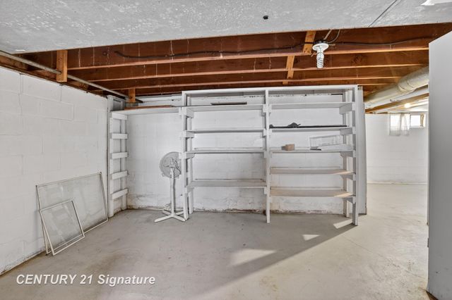 2709 Jefferson Avenue, Midland, MI 48640