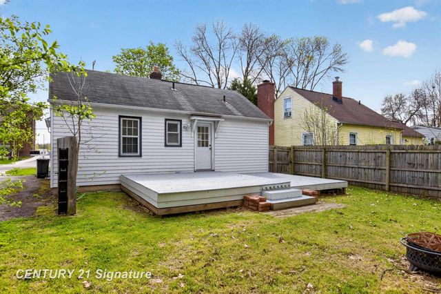 2709 Jefferson Avenue, Midland, MI 48640