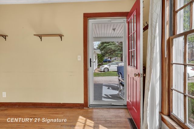 2709 Jefferson Avenue, Midland, MI 48640