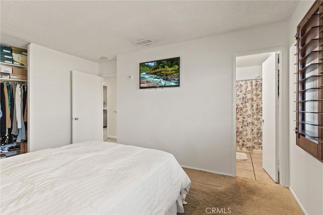 42585 Iowa Street, Palm Desert, CA 92211