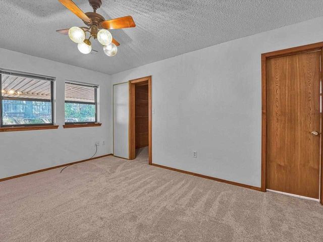 715 SW Englewood Dr, Lawton, OK 73505