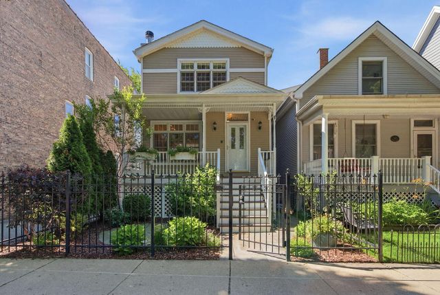 1815 W School Street, Chicago, IL 60657