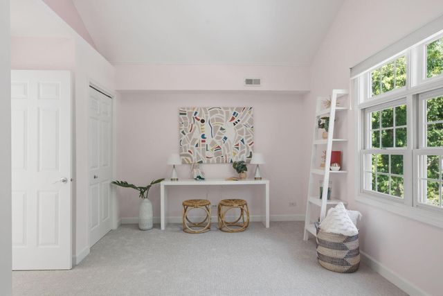 1815 W School Street, Chicago, IL 60657