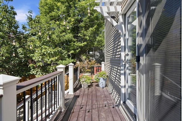 1815 W School Street, Chicago, IL 60657