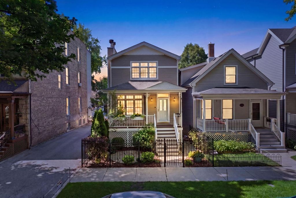 1815 W School Street, Chicago, IL 60657