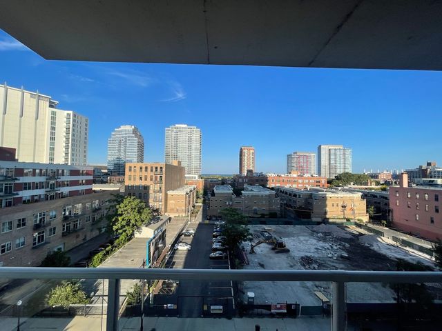 1720 S Michigan Avenue 701, Chicago, IL 60616