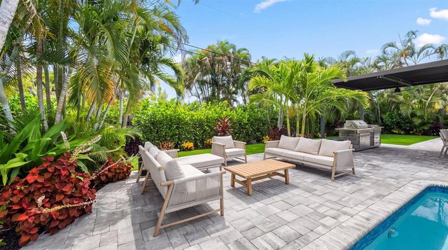 765 Lagoon Drive, North Palm Beach, FL 33408