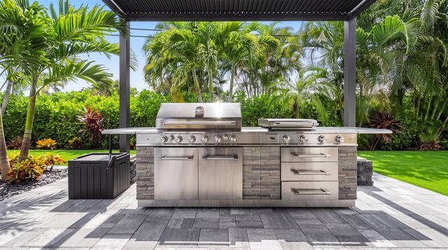 765 Lagoon Drive, North Palm Beach, FL 33408