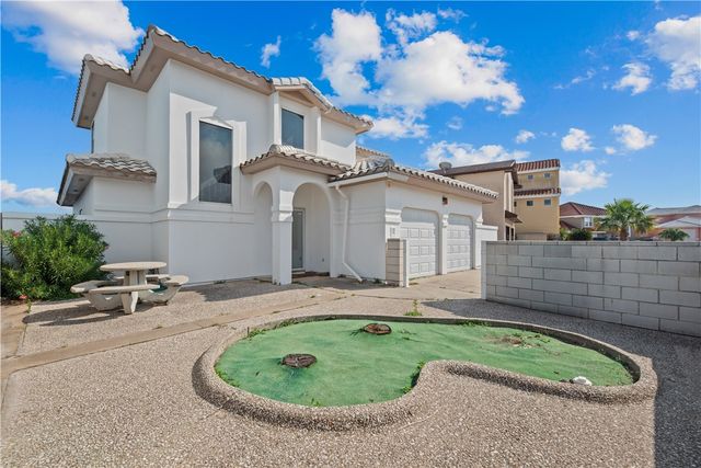 15366 Sabre Dr, Corpus Christi, TX 78418