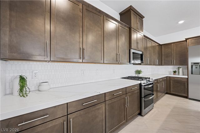 120 Camila Village Avenue, Henderson, NV 89011