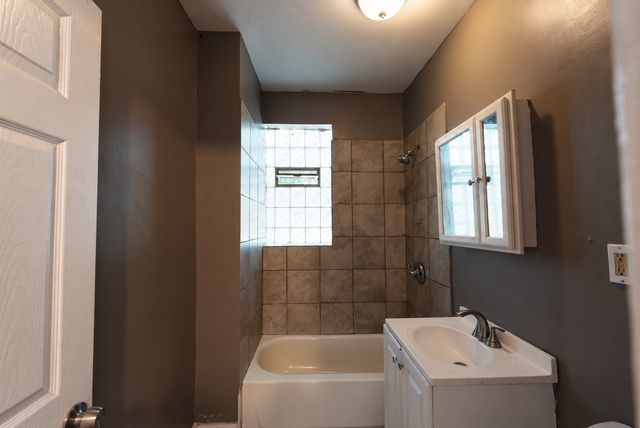 510 W 75TH Street, Chicago, IL 60621