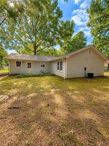 613 Windsor Drive SE, Conyers, GA 30094
